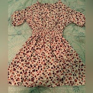 White dress with pink/red roses (size s)